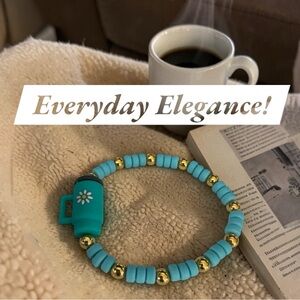 Turquoise Beaded Bracelet with Daisy Mug Charm